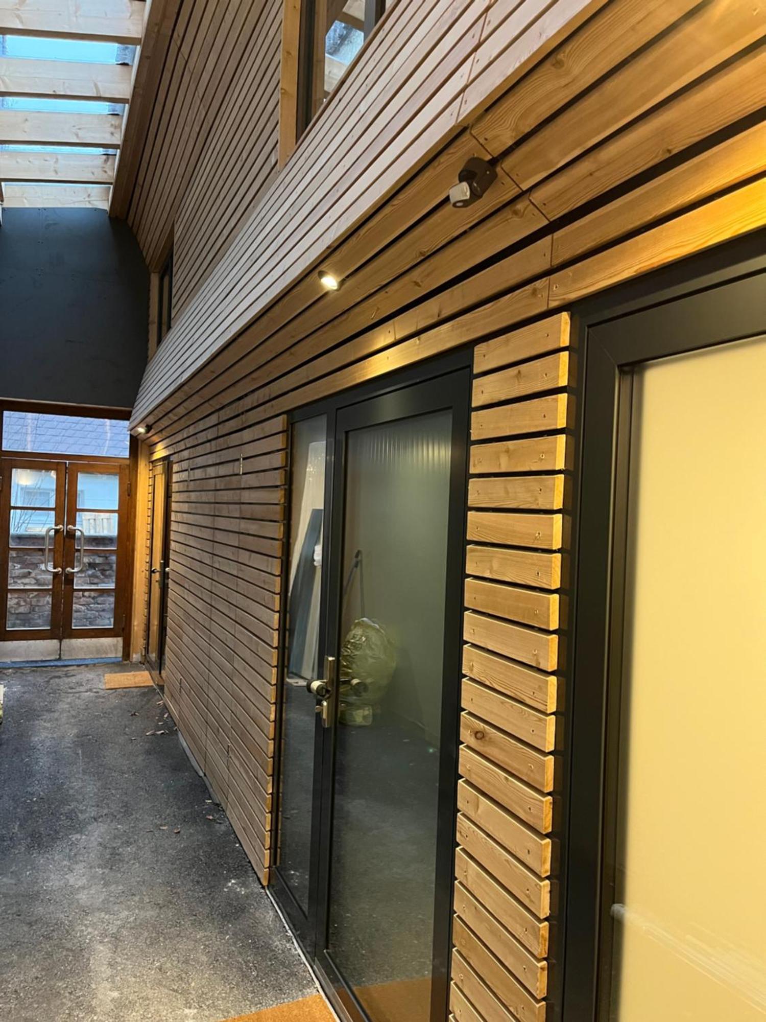 Business City Lodge سانت بولتن المظهر الخارجي الصورة